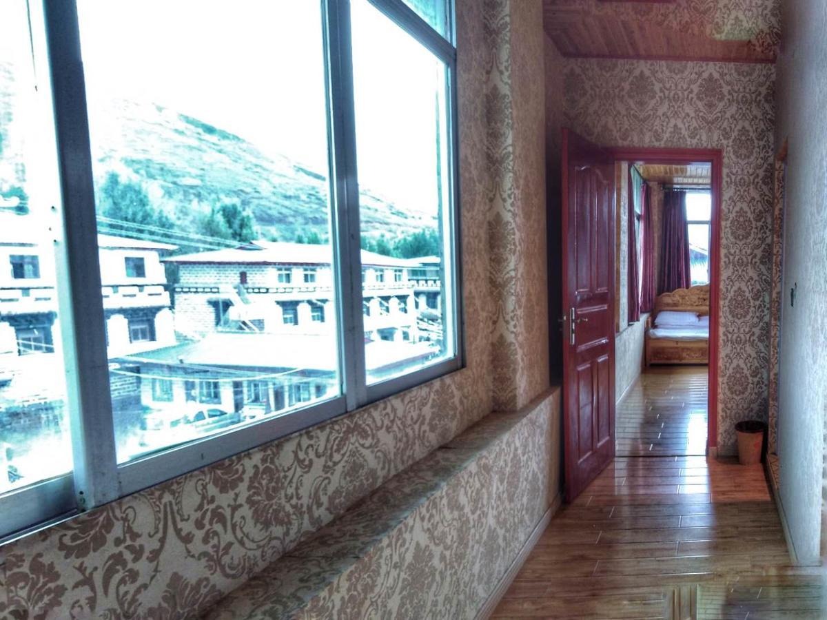 Zishuo Zihua Guest House Daocheng Zewnętrze zdjęcie