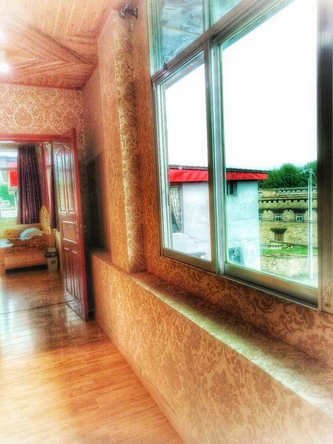 Zishuo Zihua Guest House Daocheng Zewnętrze zdjęcie