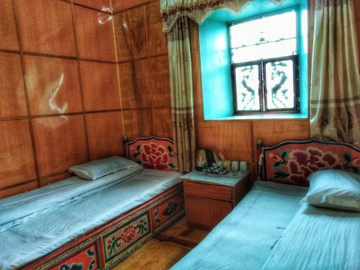 Zishuo Zihua Guest House Daocheng Zewnętrze zdjęcie